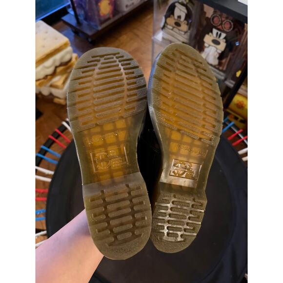 Dr. Martens Patent Leather Mary Jane Shoes Women's Size 10 - Picture 3 of 5